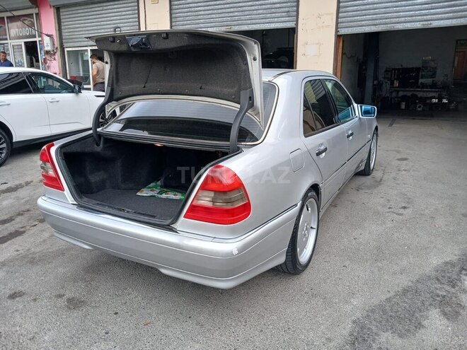 Mercedes C 230-9