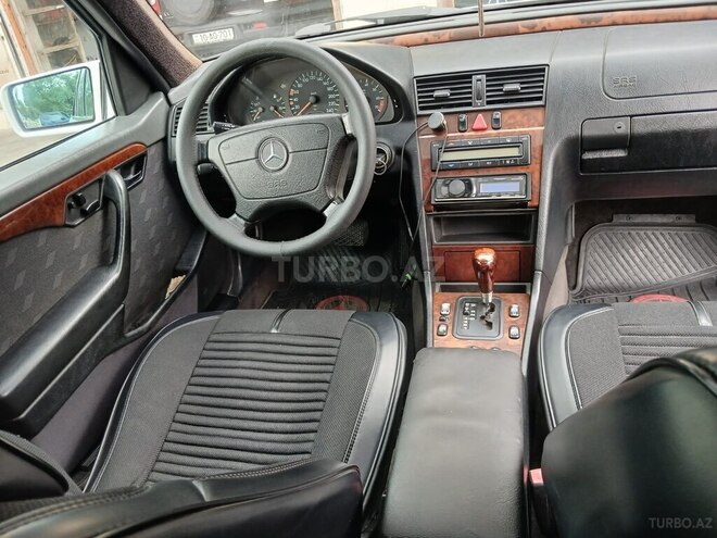 Mercedes C 230-4