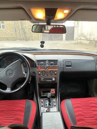 Mercedes C 180-7