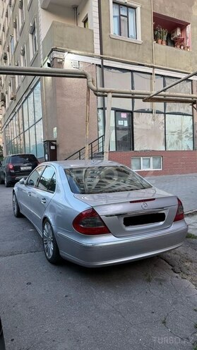 Mercedes E 220-5