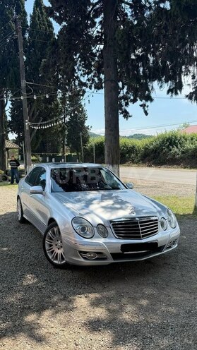 Mercedes E 220-2