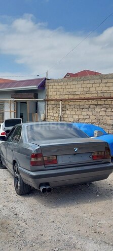 BMW 525-16