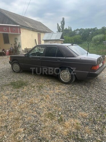 Mercedes 190-6