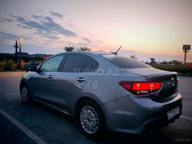 Kia Rio-3