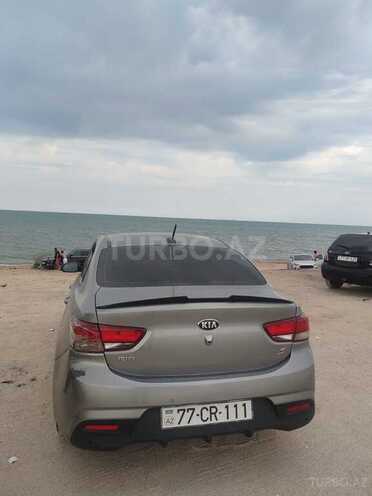 Kia Rio-5