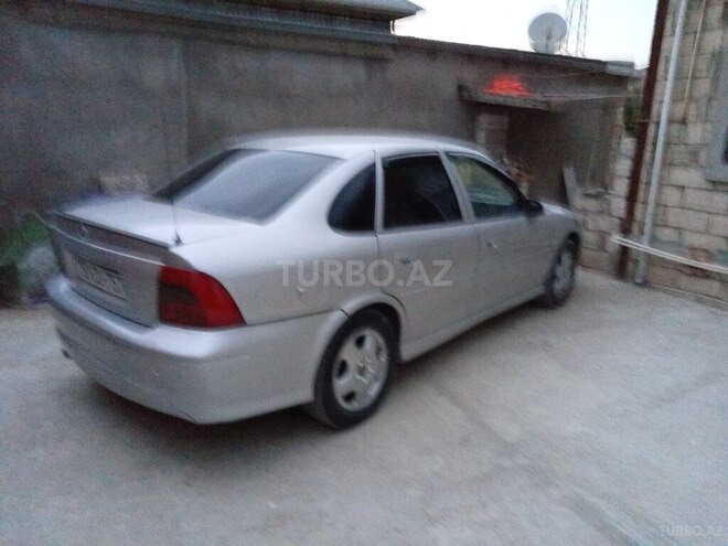 Opel Vectra-2