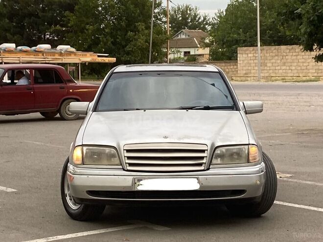Mercedes C 180-1