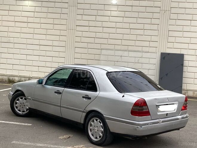 Mercedes C 180-5