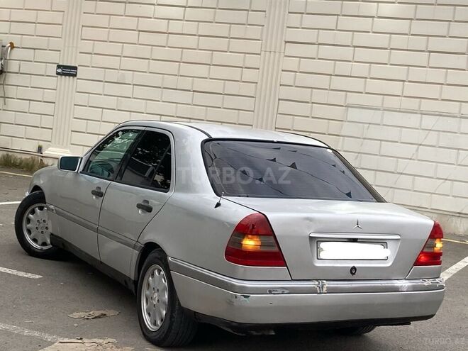 Mercedes C 180-3