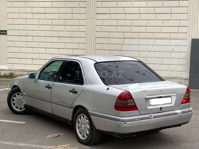 Mercedes C 180-19