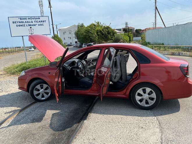 Daewoo Gentra-16