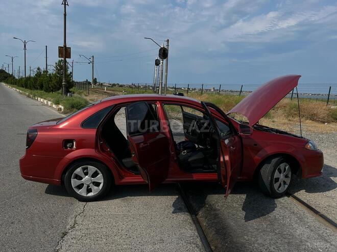 Daewoo Gentra-17
