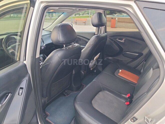 Hyundai ix35-13