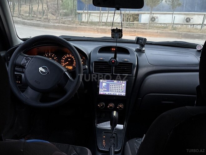 Nissan Sunny-13