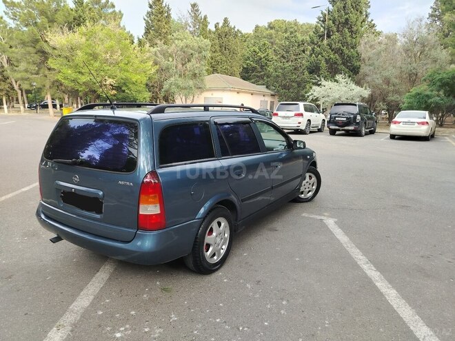 Opel Astra-12