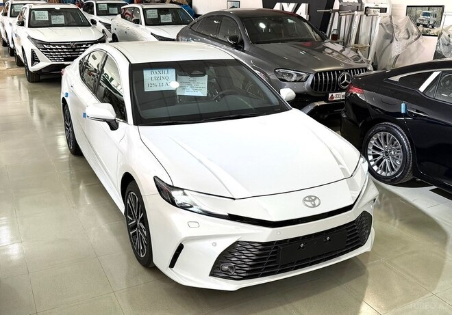 Toyota Camry-3