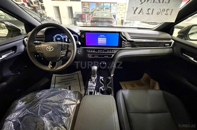 Toyota Camry-9