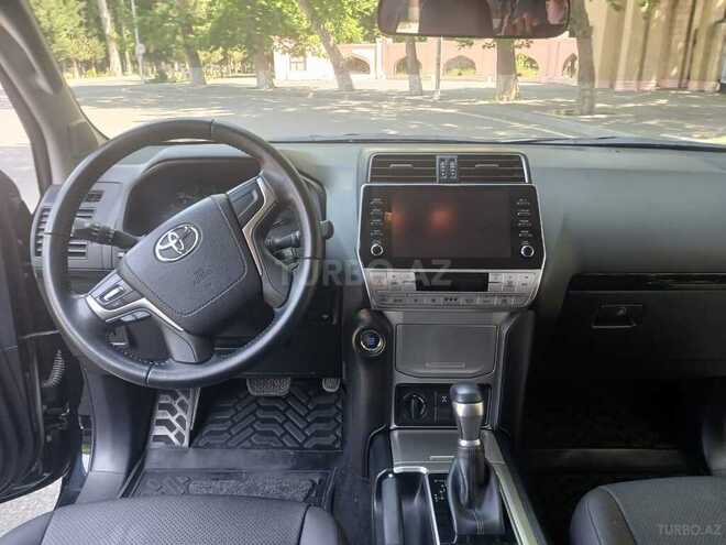 Toyota Land Cruiser Prado-3