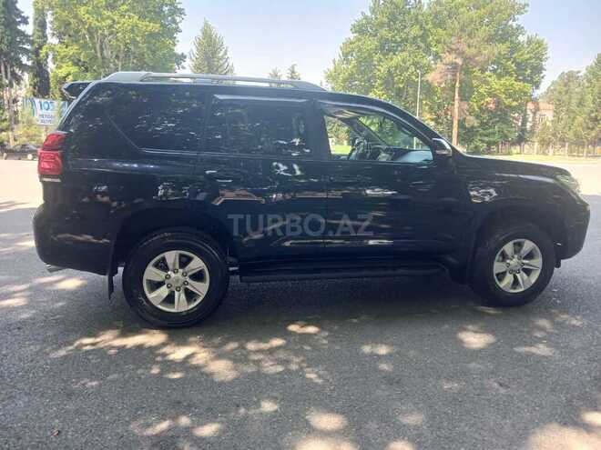 Toyota Land Cruiser Prado-16