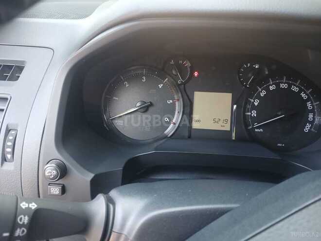 Toyota Land Cruiser Prado-9