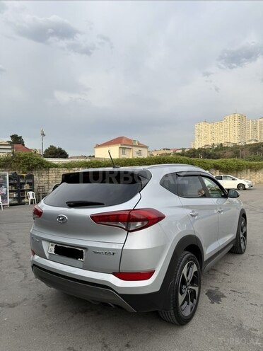 Hyundai Tucson-10