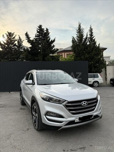 Hyundai Tucson-12