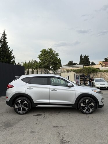 Hyundai Tucson-11
