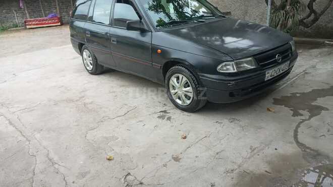 Opel Astra-1