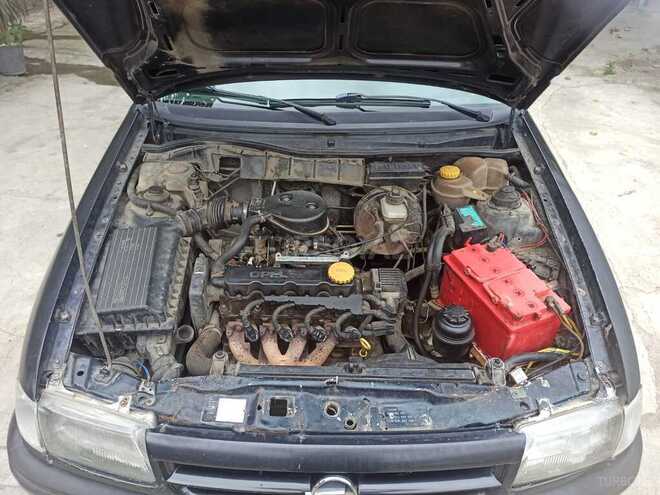Opel Astra-15
