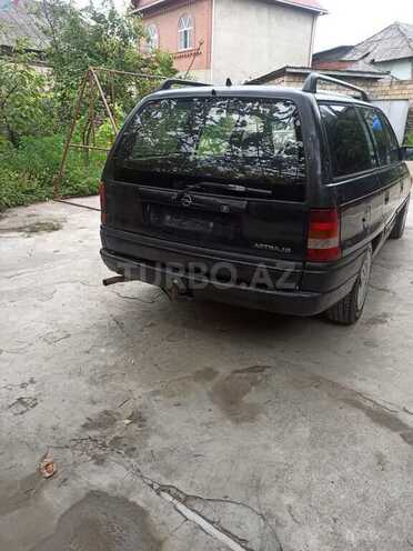Opel Astra-3