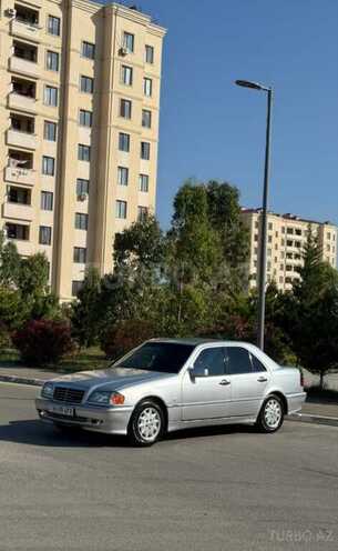 Mercedes C 180-7