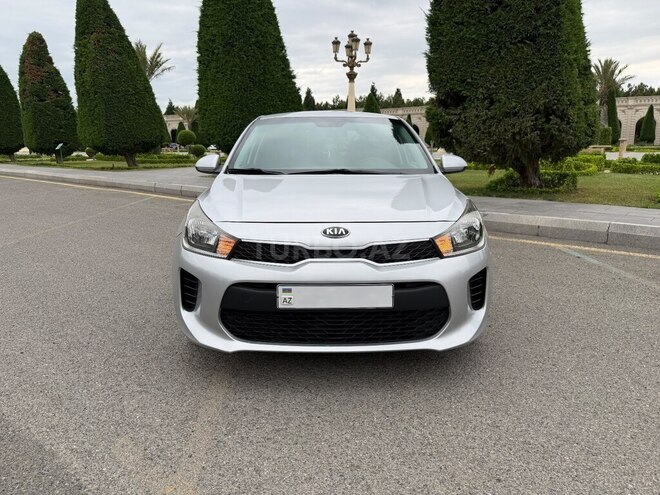 Kia Rio-1