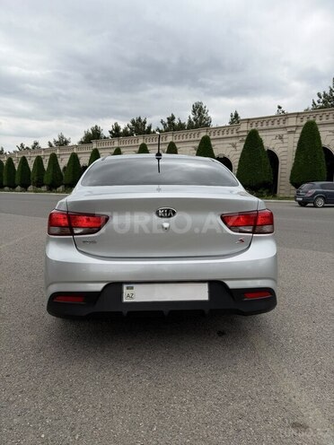 Kia Rio-2