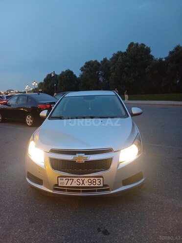Chevrolet Cruze-1