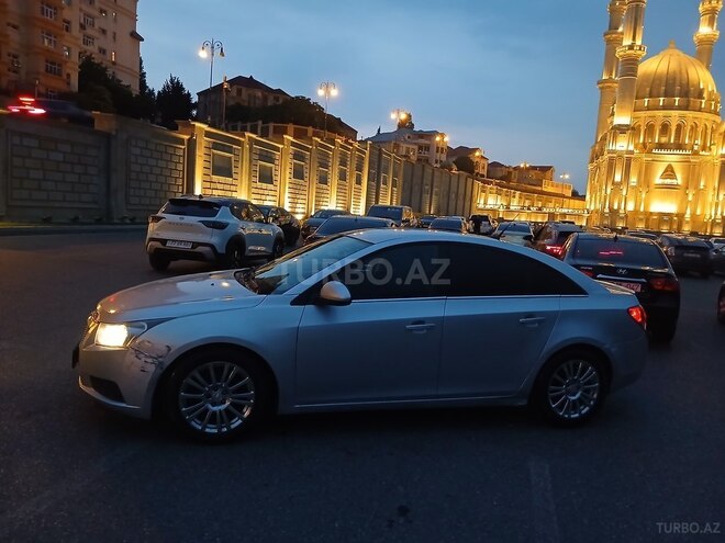 Chevrolet Cruze-5