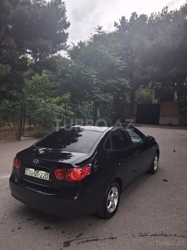 Hyundai Elantra-3