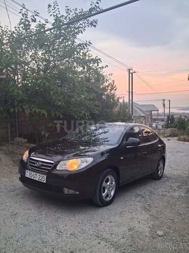 Hyundai Elantra-13