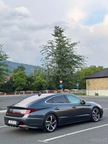 Hyundai Sonata-8