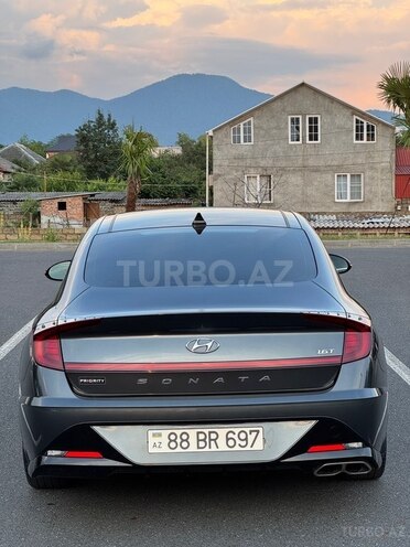 Hyundai Sonata-10
