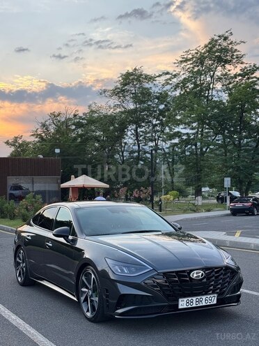 Hyundai Sonata-3