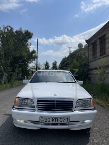 Mercedes C 240-1