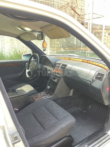 Mercedes C 240-8