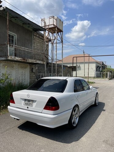 Mercedes C 240-6