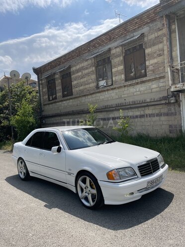 Mercedes C 240-3