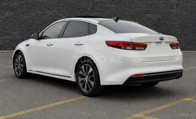 Kia K5-6