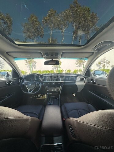 Kia K5-7