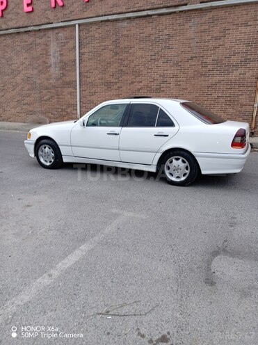 Mercedes C 230-8