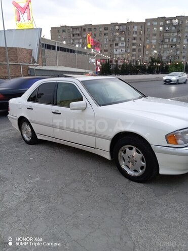 Mercedes C 230-7