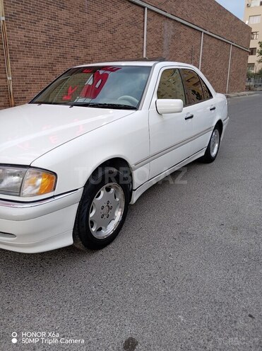 Mercedes C 230-9