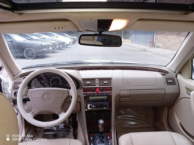 Mercedes C 230-10
